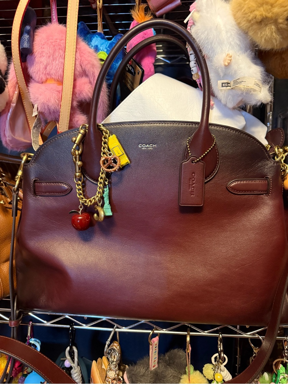 Authentic Coach Empire 40 with charms- BNNU - Picture 10 of 12
